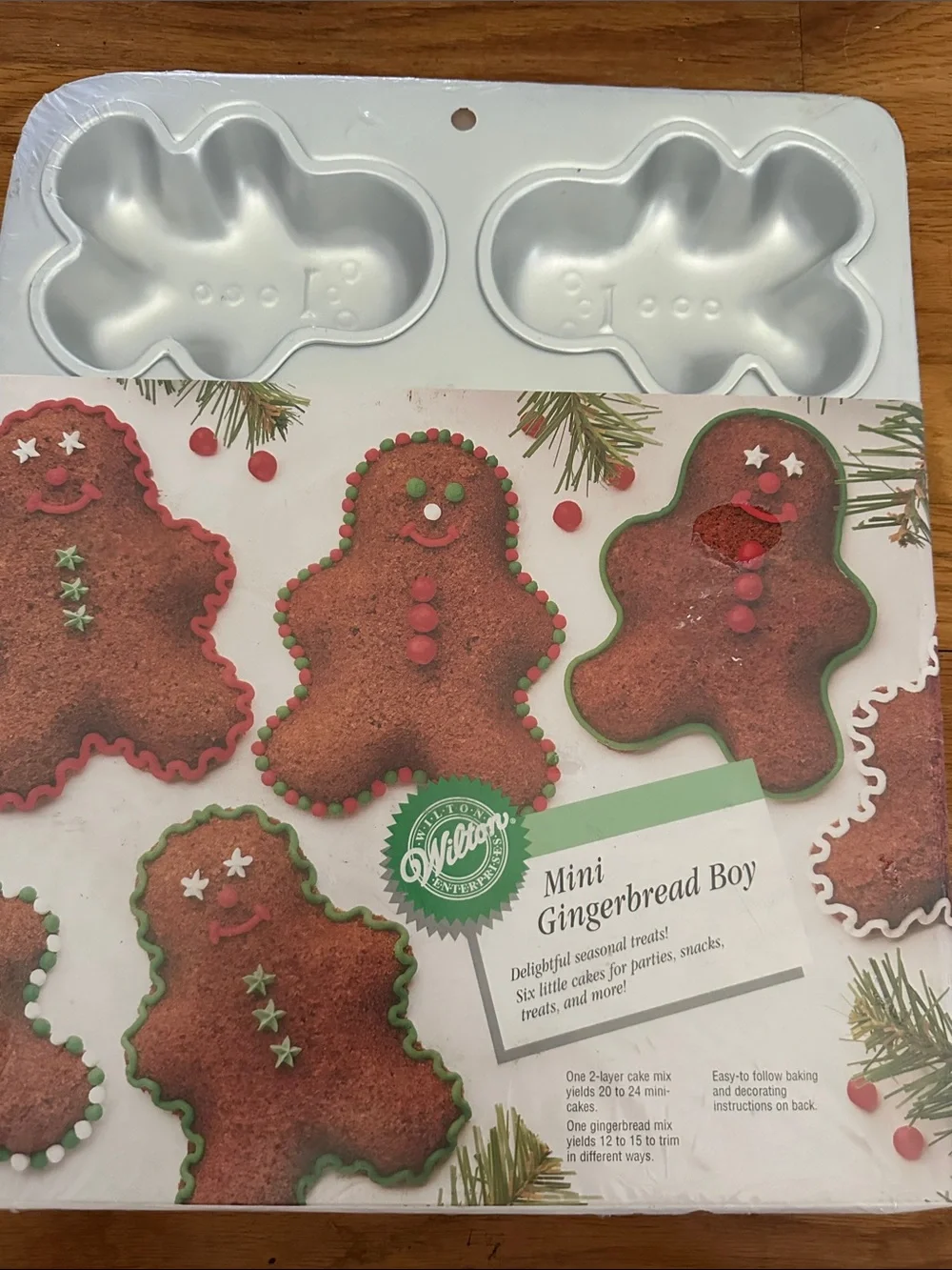 Wilton Silver Mini Gingerbread Boy Cake Pan VTG